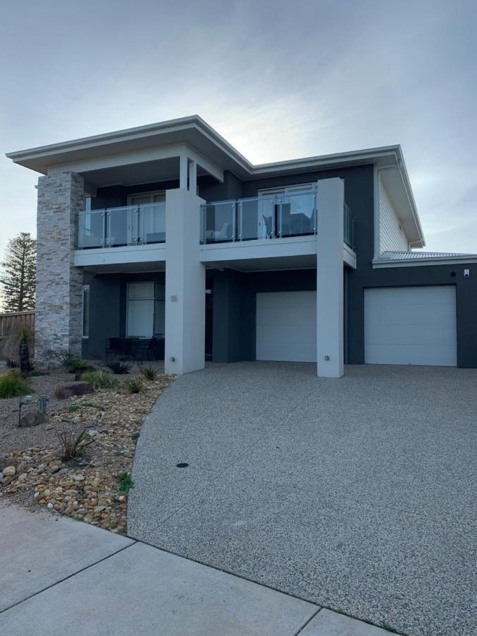 Holiday home Bunya By The Sea *